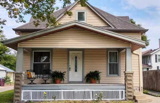 310 W Marlin St photos photos