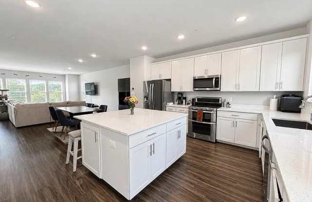 3491 CORMORANT Drive Gallery 4
