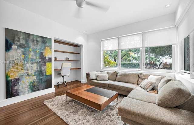 1751 James Ave photos photos