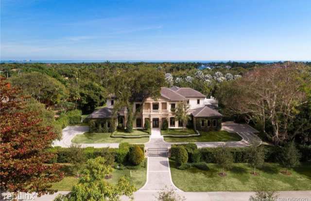 8815 Arvida Dr Gallery 2