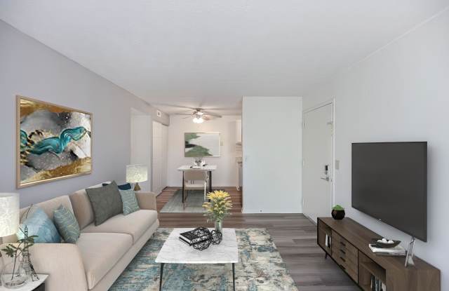 Woodridge Apartments Gallery 2