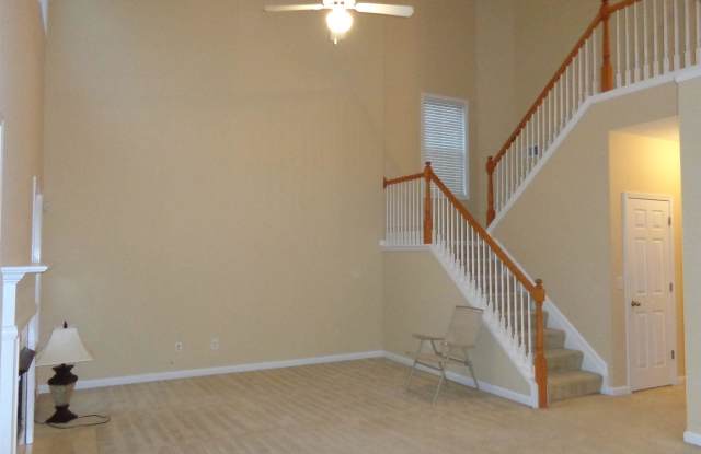 516 Anglewood Trce Gallery 3