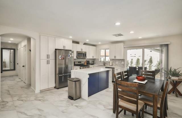 51700 Avenida Martinez photos photos