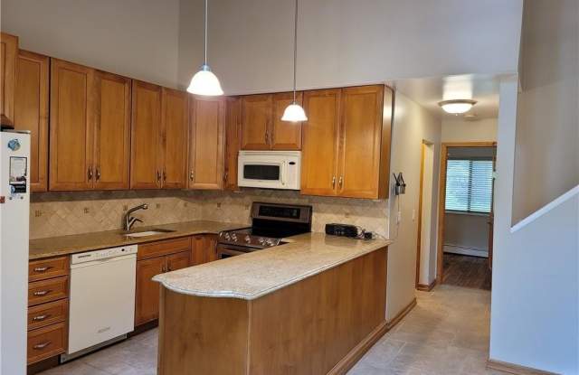 14 Lakeside Drive Gallery 2