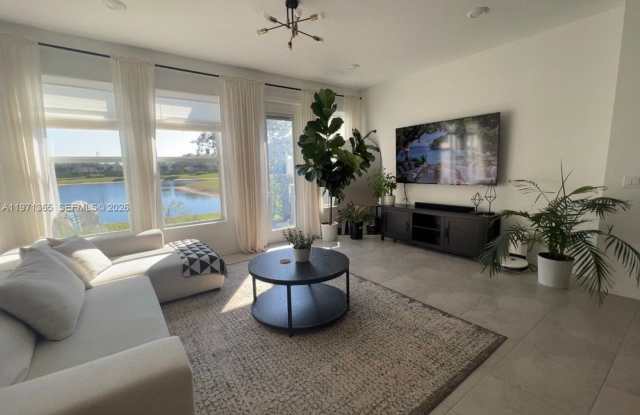 6140 Planta Lane 6140, Greenacres, FL 33415 photos photos