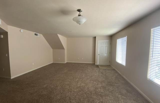 223 N Hall Street photos photos