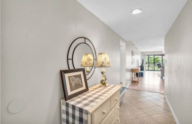 4640 Chantelle Drive - 1 Gallery 4