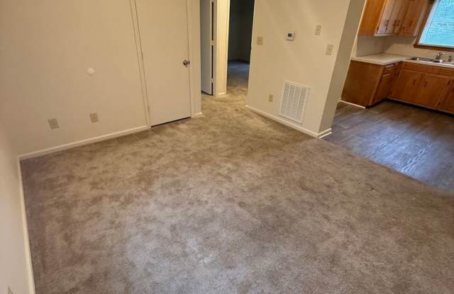 North Main Apartments Gallery 1