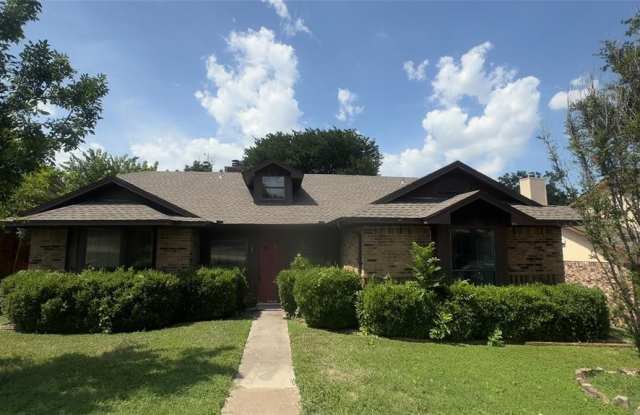 2721 Phillips Drive - 2721 Phillips Drive, Garland, TX 75044