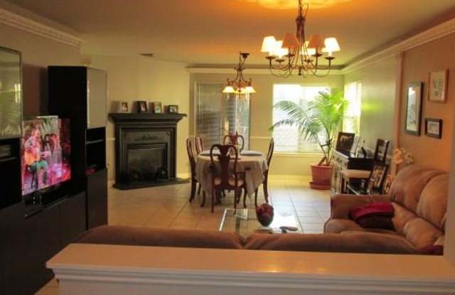 6126 Spruce Bough Court Gallery 4