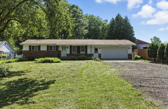 9352 North Saginaw Road photos photos