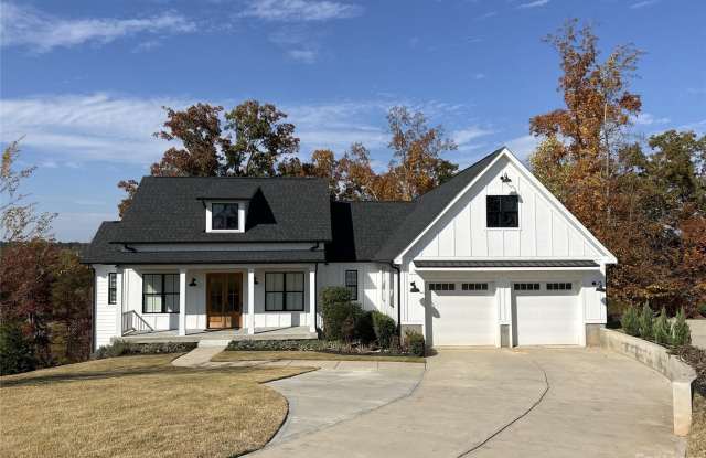 370 Calming Way - 370 Calming Way, Tega Cay, SC 29708