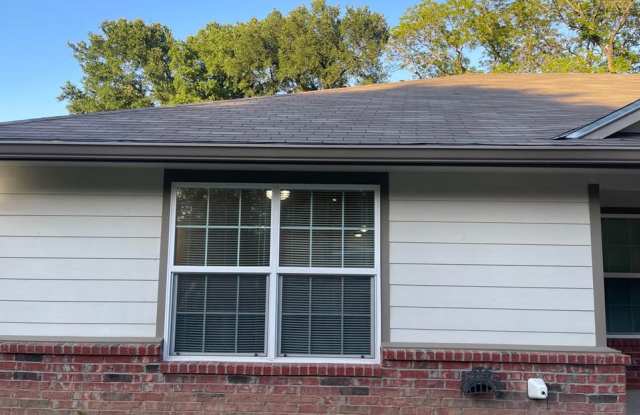 3735 Pecan Lane Gallery 2