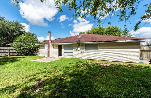 16335 Summer Dew Ln Gallery 3