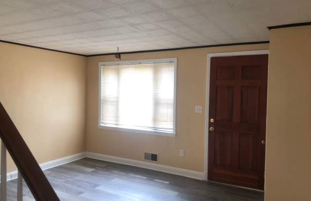 2 bedroom townhouse ready for rent in Baltimore City - 4004 Ardley Avenue, Baltimore, MD 21213