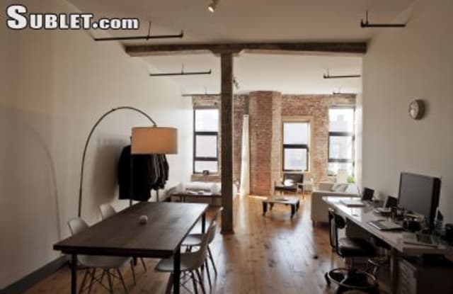 300 Graham Ave - 300 Graham Avenue, Brooklyn, NY 11211