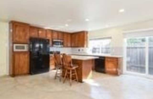 3842 Uris Court Gallery 3