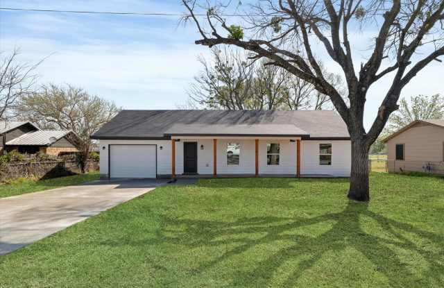 311 Church Street - 311 Church Street, Collinsville, TX 76233 311 Church Street - 311 Church Street, Collinsville, TX 76233