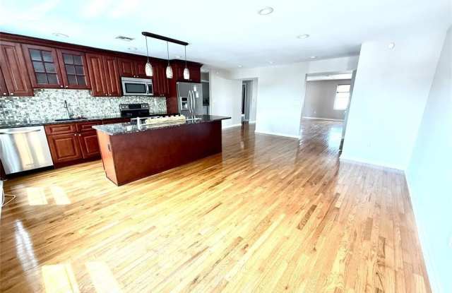 590 Union Boulevard photos photos