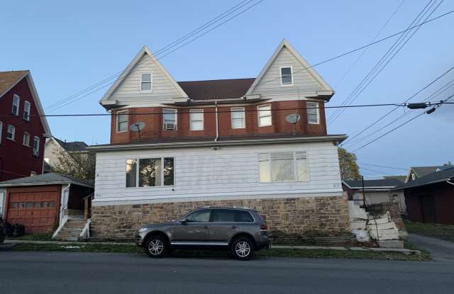 812 N 6th St photos photos