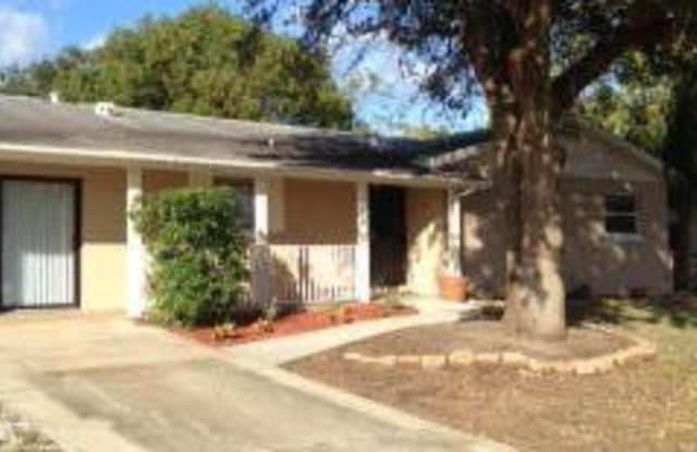 860 Loretta Drive photos photos