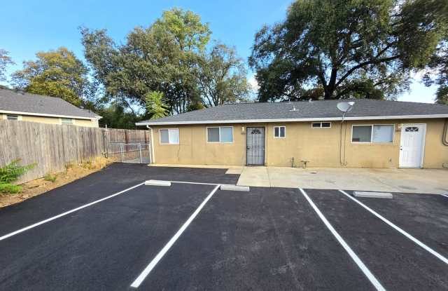 Carmichael 2bd/1ba Duplex near Manzanita & Auburn Blvd Gallery 1