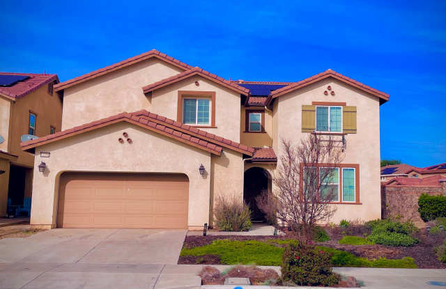 BEAUTIFUL 5BD/3BA-2 Story Home available for rent in Jurupa Valley! photos photos