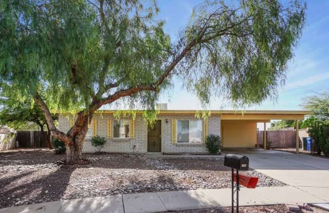 3 BD- 2 Bath in Cul de Sac - 1942 South Sunburst Drive, Tucson, AZ 85748