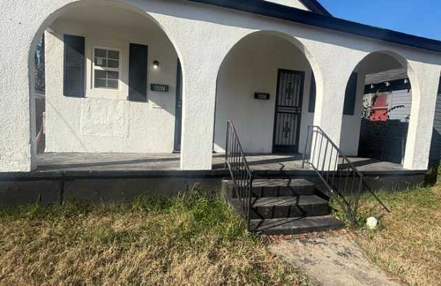 665 Marechalneil Street photos photos