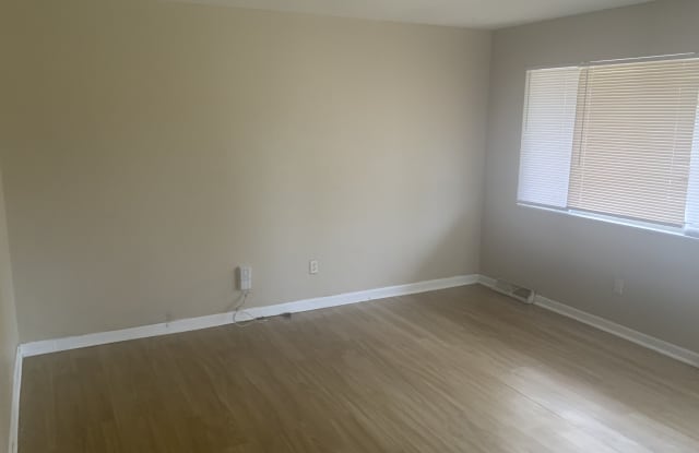 10062 Bon Oak Dr Gallery 2