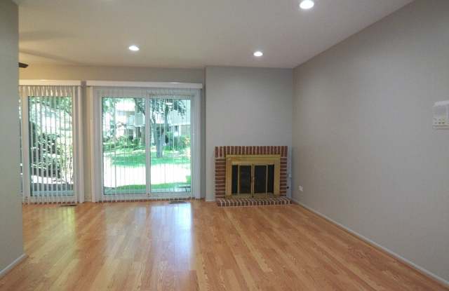 1546 Williamsburg Drive Gallery 2