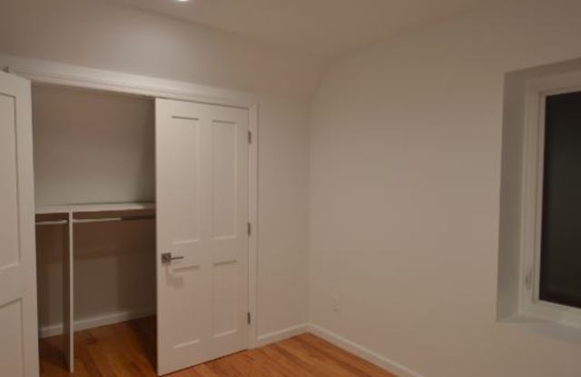 208 Grove St Gallery 2