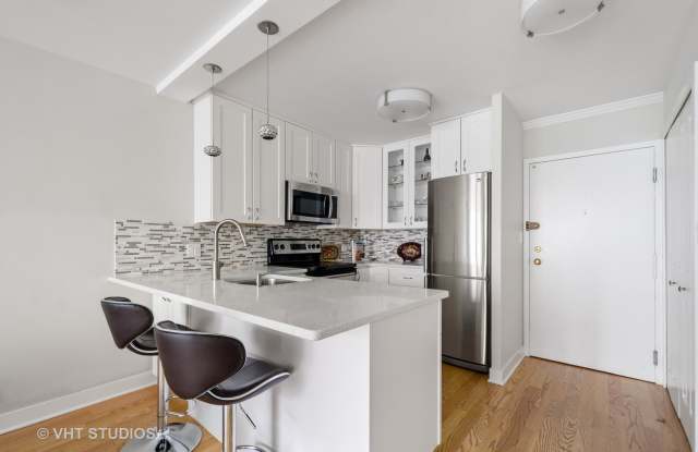 1313 North Ritchie Court Gallery 2