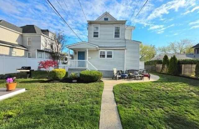 1014 Fifth Avenue photos photos