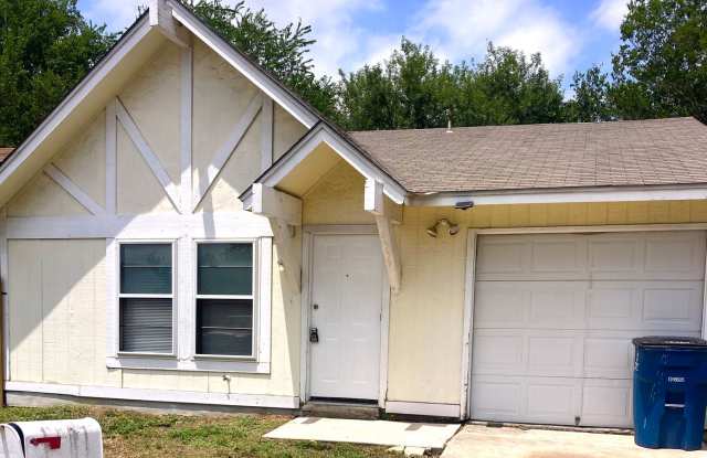 ZERO APPLICATION FEE FOR THIS CHARMING GARDEN HOME! photos photos ZERO APPLICATION FEE FOR THIS CHARMING GARDEN HOME! photos photos