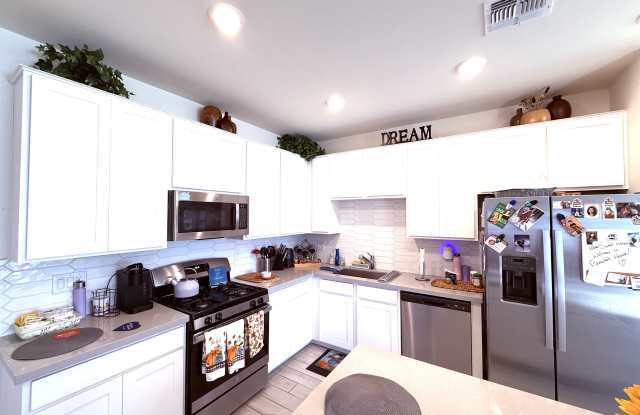 35377 West Santa Monica Avenue photos photos