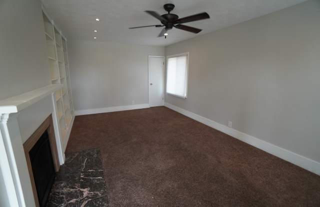 471 E 200 N Gallery 2