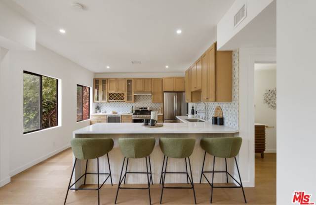 8506 Oak Ct Gallery 3