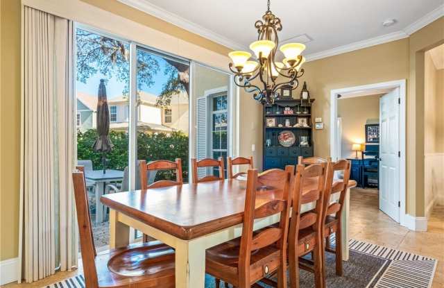 8705 Palm Tree Lane Gallery 4