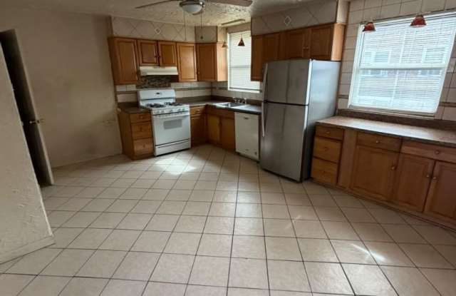 Spacious 3-Bedroom Full House in Philadelphia | Dishwasher, Washer Dryer Included! Gallery 1