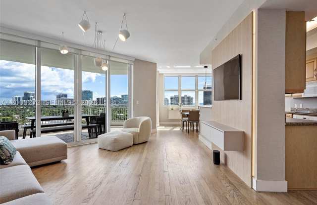9751 E Bay Harbor Dr Gallery 1