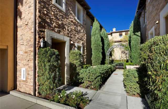 128 ROADRUNNER - 128 Roadrunner, Irvine, CA 92603