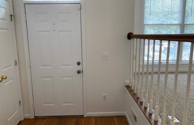 5111 WOODFIELD Gallery 4