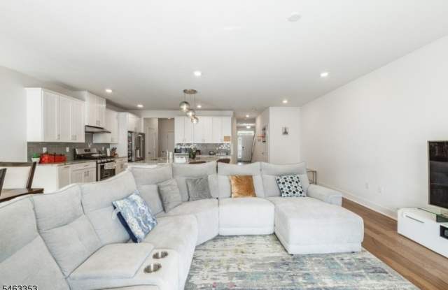 15 Gerhard Pl Gallery 2