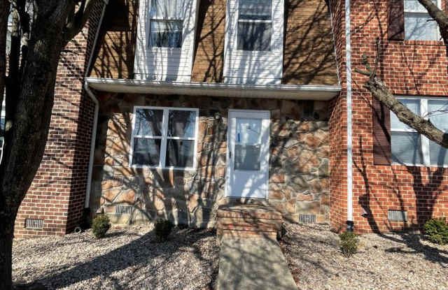 Townhouse for Rent in Broadway photos photos