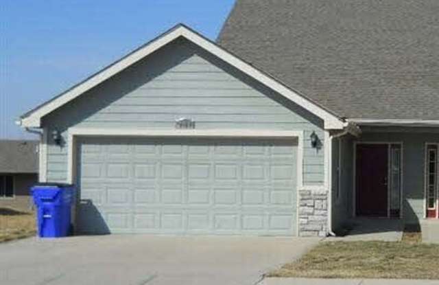 Spacious 3-Bedroom Duplex in Junction City's North Park Area! Gallery 1