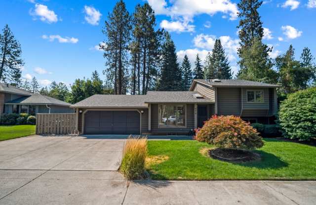 Spacious 4-Bedroom, 3-Bathroom Home in North Spokane photos photos