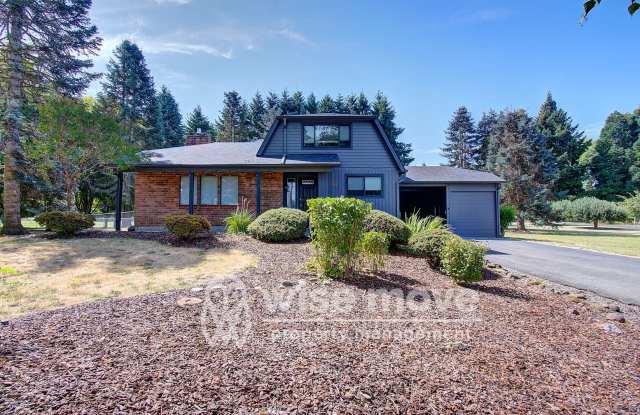 Felida Park- 4 Bedrooms on 1.5 Acres photos photos Felida Park- 4 Bedrooms on 1.5 Acres photos photos