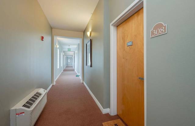 Modern 1-Bedroom Condo with Private Balcony! Gallery 3