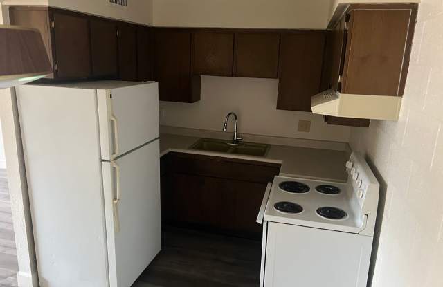2 Bedroom 1 Bath In Central Las Vegas Gallery 1